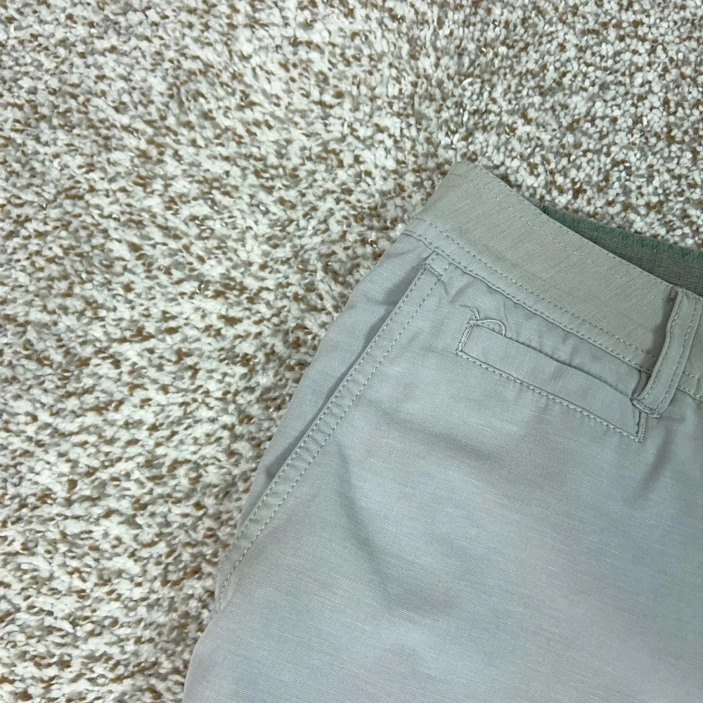 Linksoul Shorts Mens 31 Gray Stretch Golf Casual Utility Pockets Comfort Logo